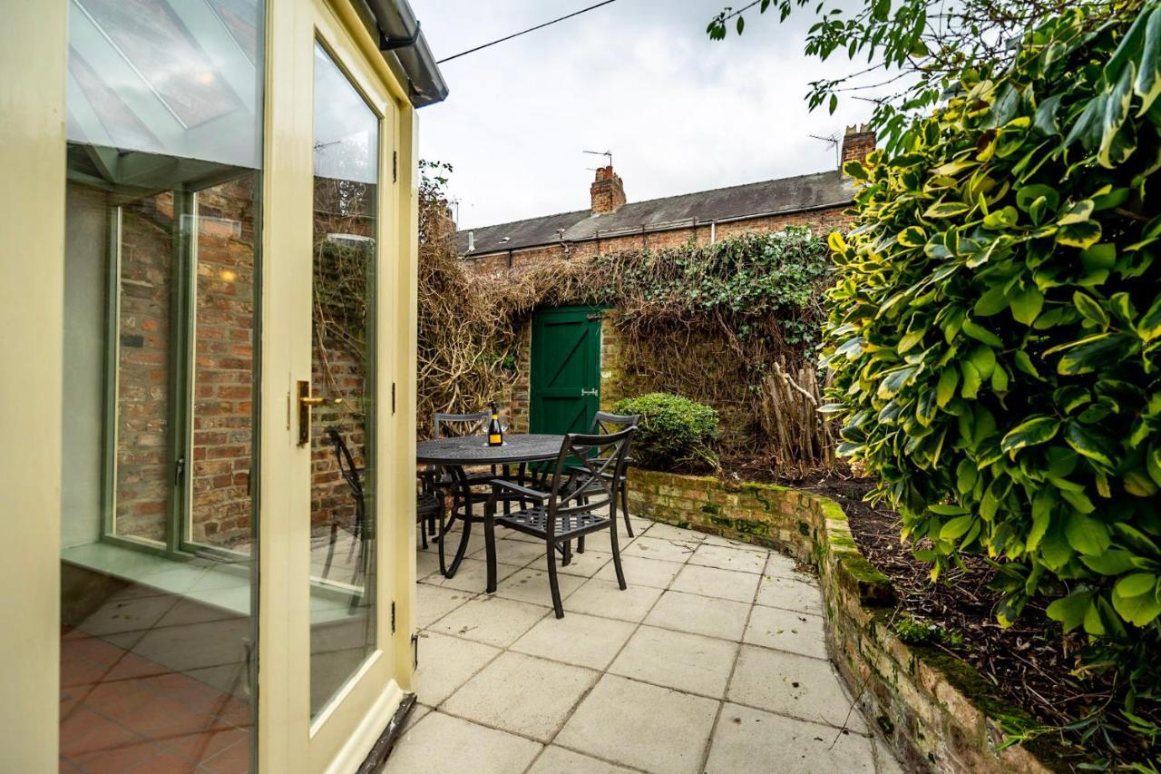 Villa 7 St John'S Crescent York Esterno foto